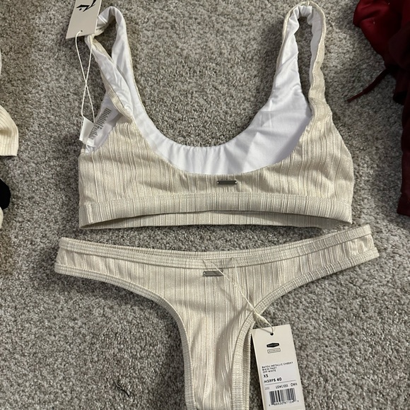 rusty bathing suit - Picture 2 of 2